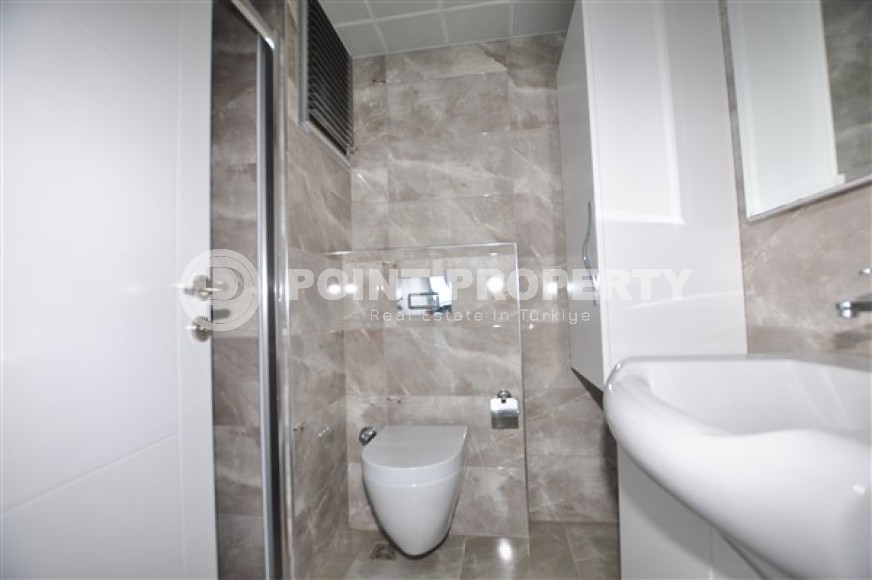 Bright two-room apartment, finely finished, near the sea, Mahmutlar district-id-4988-photo-8