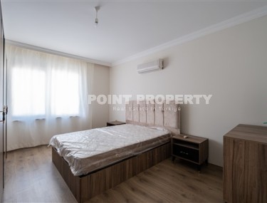 Просторная квартира 3+1 с хорошим качественным ремонтом, новой мебелью и бытовой техникой в полутора километрах от моря-id-4989-фото-4