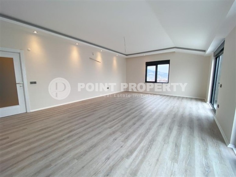 Просторная двухуровневая квартира с чистовой отделкой в 600 метрах от моря, в центре района Махмутлар-id-4993-фото-6