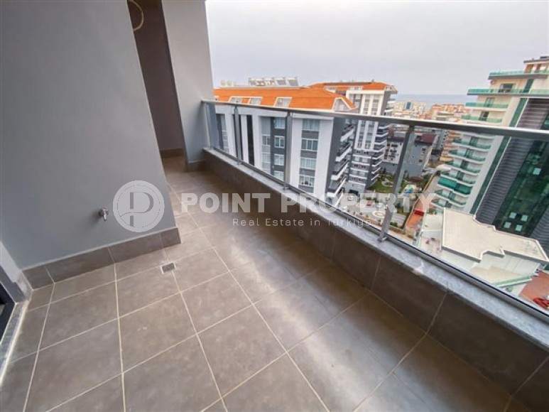 Просторная двухуровневая квартира с чистовой отделкой в 600 метрах от моря, в центре района Махмутлар-id-4993-фото-9