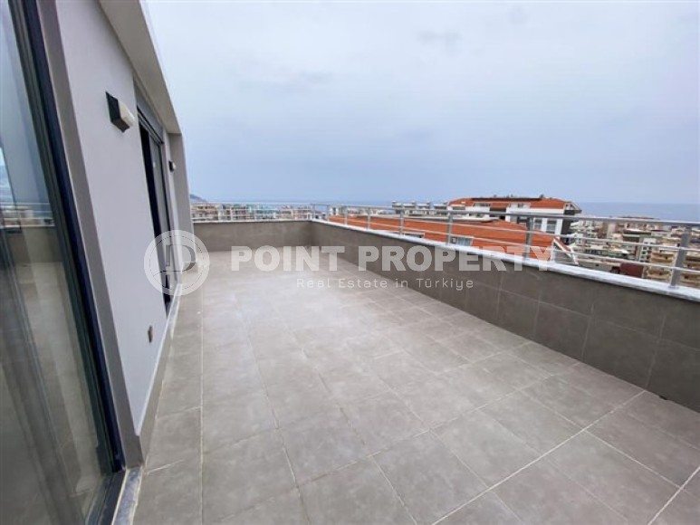 Просторная двухуровневая квартира с чистовой отделкой в 600 метрах от моря, в центре района Махмутлар-id-4993-фото-13