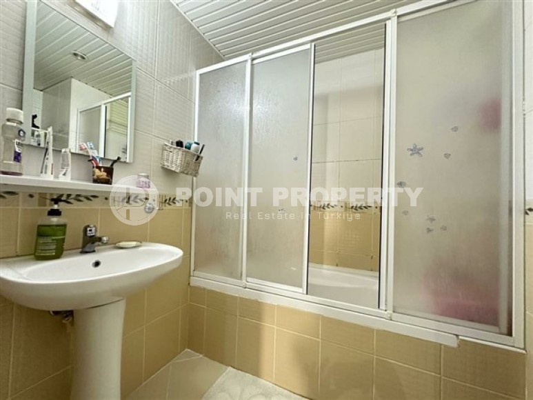 Newly renovated apartment on the 2nd floor in a residence built in 2008 in the Cikcilli area-id-4995-photo-8