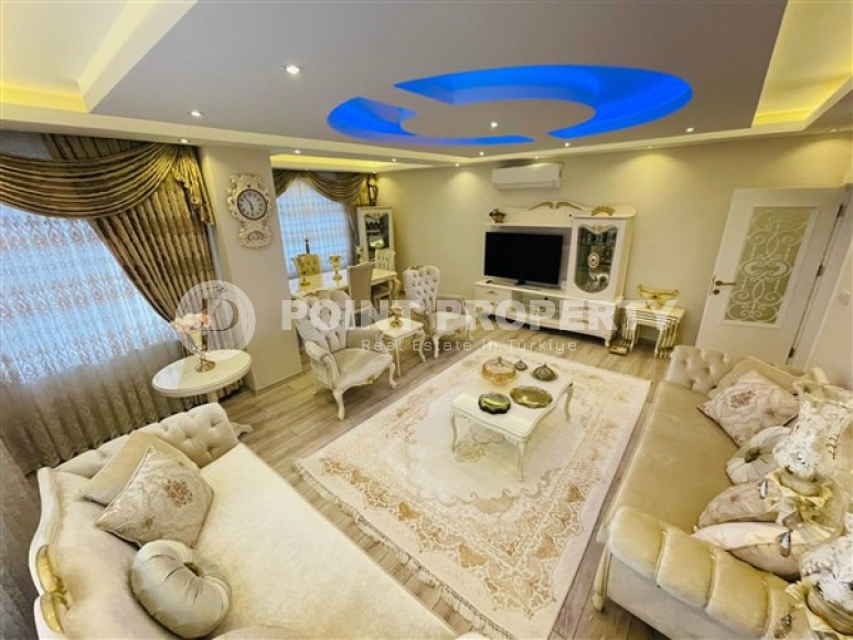 Апартаменты с тремя спальными комнатами, с обстановкой в классическом стиле, в центре города Аланья-id-5002-фото-2