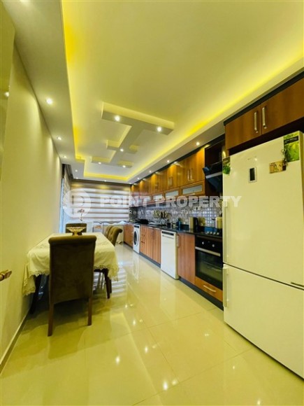 Апартаменты с тремя спальными комнатами, с обстановкой в классическом стиле, в центре города Аланья-id-5002-фото-4