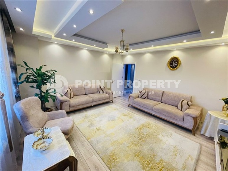 Апартаменты с тремя спальными комнатами, с обстановкой в классическом стиле, в центре города Аланья-id-5002-фото-9