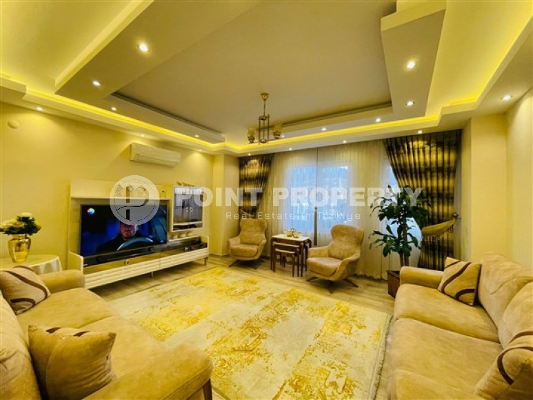 Апартаменты с тремя спальными комнатами, с обстановкой в классическом стиле, в центре города Аланья-id-5002-фото-10