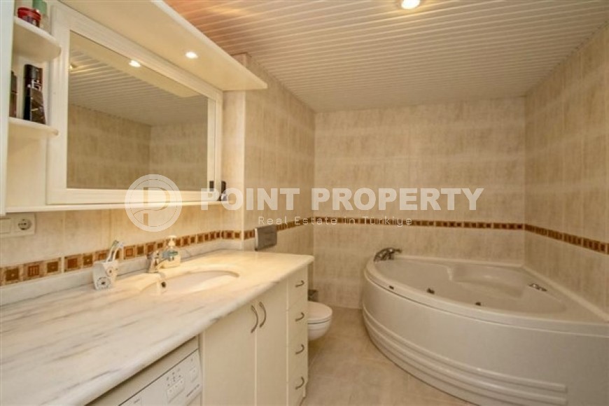 Duplex apartment with three bedrooms and a view terrace, in the Alanya-Tosmur area-id-5007-photo-7