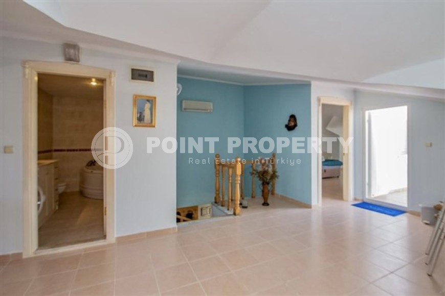 Duplex apartment with three bedrooms and a view terrace, in the Alanya-Tosmur area-id-5007-photo-9