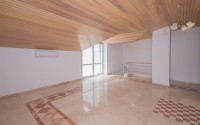 Spacious 4+2 duplex on the 5th floor with an attic on the very beach in the center of Mahmutlar-id-5015-photo-9
