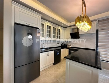 Стильная квартира с дизайнерским ремонтом на 2-м этаже в резиденции 2020 года постройки-id-5016-фото-4