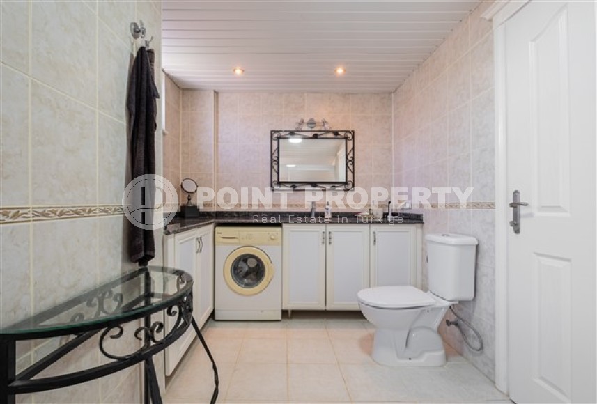 Duplex with three bedrooms and a view terrace in the upper Oba area-id-5017-photo-9