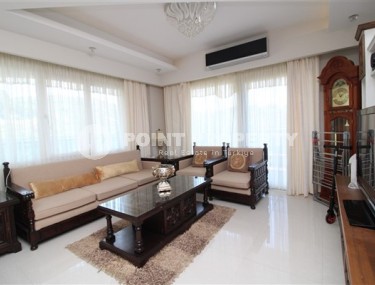 Apartment with three bedrooms in a residence with hotel-type infrastructure, in the Mahmutlar area-id-5023-photo-1