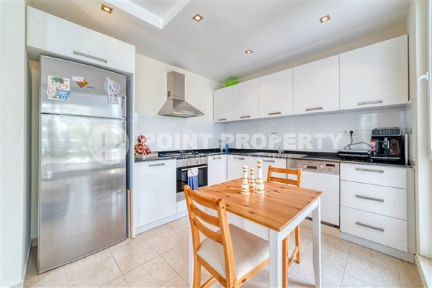 Меблированные апартаменты с двумя спальными комнатами, в районе нижняя Оба-id-5026-фото-2