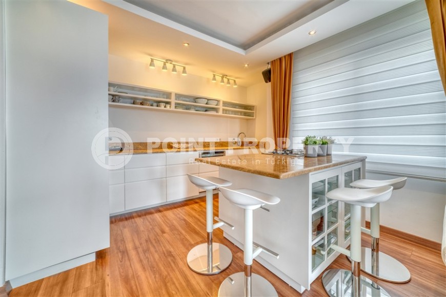 Three-room stylish apartment with terrace, duplex, furniture, 400 m from the sea-id-5028-photo-3