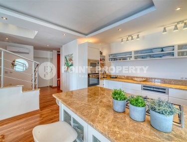 Three-room stylish apartment with terrace, duplex, furniture, 400 m from the sea-id-5028-photo-4