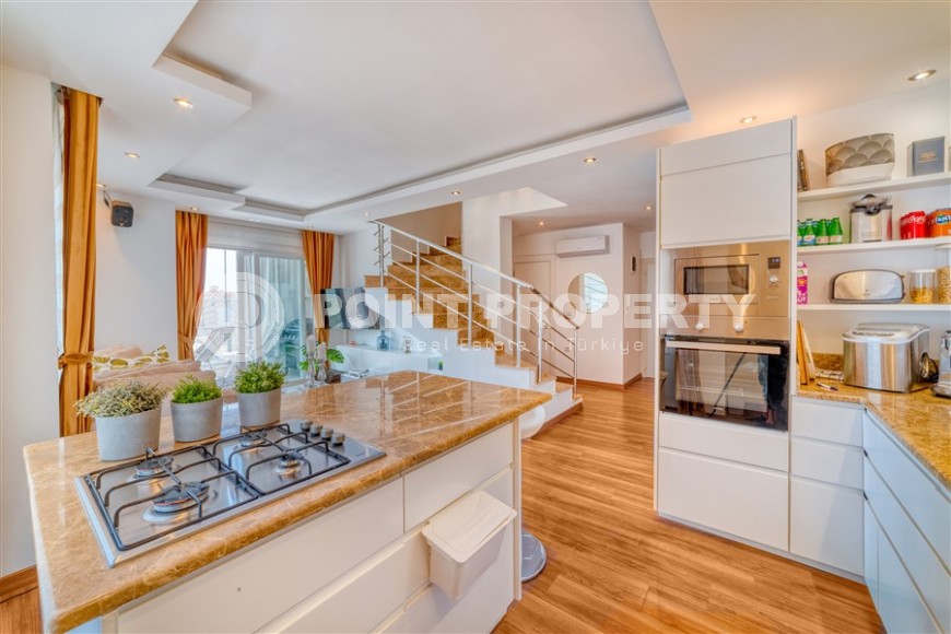 Three-room stylish apartment with terrace, duplex, furniture, 400 m from the sea-id-5028-photo-5