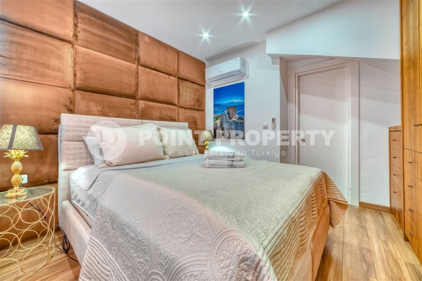 Three-room stylish apartment with terrace, duplex, furniture, 400 m from the sea-id-5028-photo-9