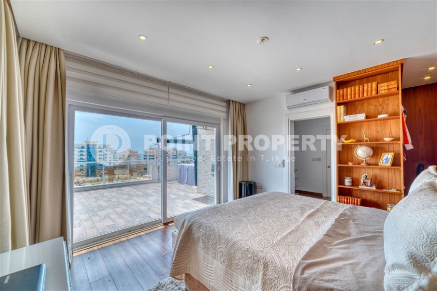 Three-room stylish apartment with terrace, duplex, furniture, 400 m from the sea-id-5028-photo-13