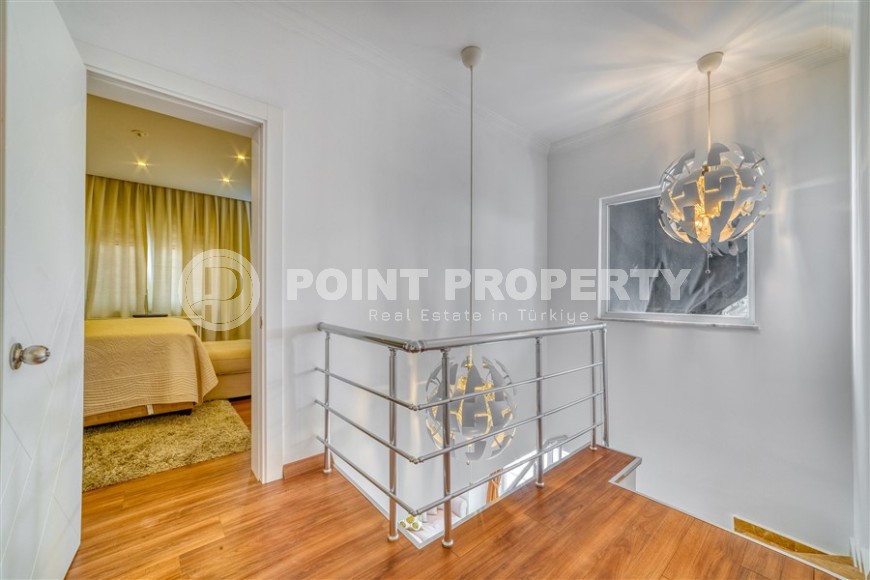 Three-room stylish apartment with terrace, duplex, furniture, 400 m from the sea-id-5028-photo-15