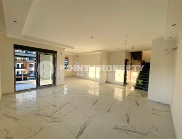 Просторная двухуровневая квартира 2+1, общей площадью 170 м2, на 4-м этаже с мансардой в центре Аланьи-id-5033-фото-3