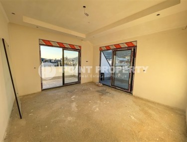 Просторная двухуровневая квартира 2+1, общей площадью 170 м2, на 4-м этаже с мансардой в центре Аланьи-id-5033-фото-5