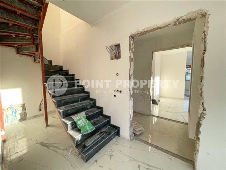 Spacious two-level apartment 2+1, with a total area of 170 m2, on the 4th floor with an attic in the center of Alanya-id-5033-photo-7