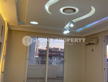 Большая двухуровневая квартира с хорошим новым ремонтом на 4-м этаже с мансардой в центре района Тосмур-id-5037-фото-3