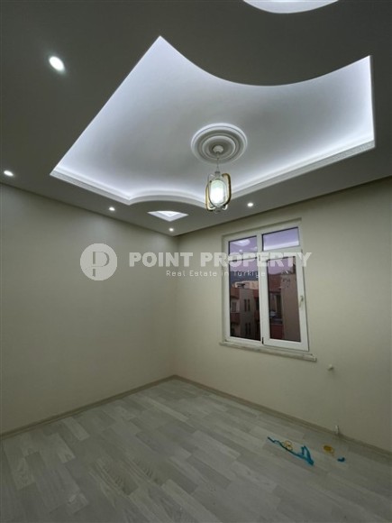 Большая двухуровневая квартира с хорошим новым ремонтом на 4-м этаже с мансардой в центре района Тосмур-id-5037-фото-4