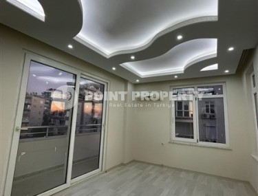 Большая двухуровневая квартира с хорошим новым ремонтом на 4-м этаже с мансардой в центре района Тосмур-id-5037-фото-5