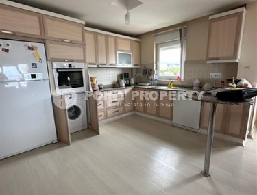 Меблированный дуплекс с тремя спальными комнатами и видовой террасой, в районе Джикджилли-id-5039-фото-2