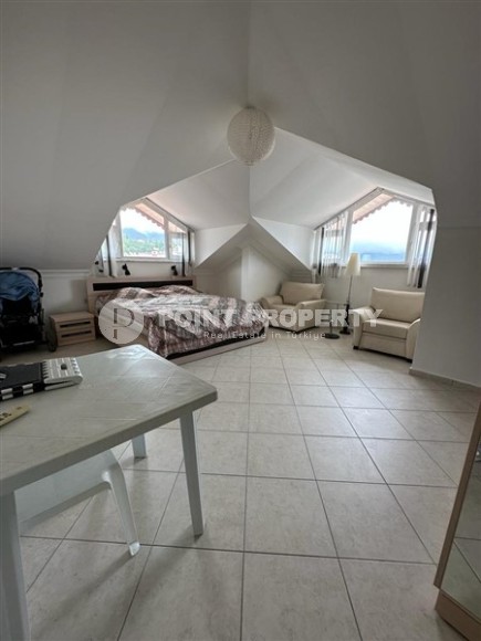 Меблированный дуплекс с тремя спальными комнатами и видовой террасой, в районе Джикджилли-id-5039-фото-5