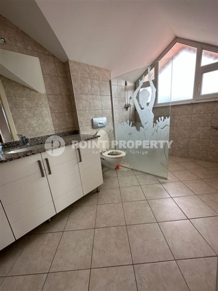 Меблированный дуплекс с тремя спальными комнатами и видовой террасой, в районе Джикджилли-id-5039-фото-8