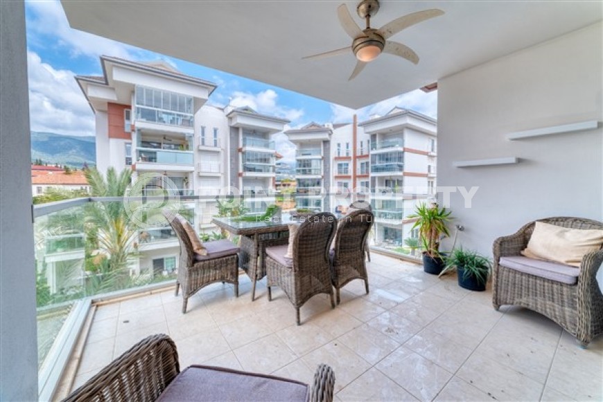 Светлая просторная квартира с современным дизайном на 3-м этаже в резиденции с бассейном и фитнес клубом-id-5048-фото-11