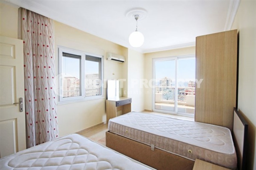 Дуплекс 4+1 с хорошим ремонтом, новой мебелью и бытовой техникой, на 9-м этаже с мансардой-id-5055-фото-6