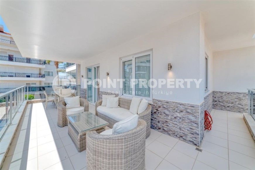 Светлая просторная квартира 2+1 на 1-м этаже в доме 2012 года постройки с бассейном и фитнес клубом.-id-4442-фото-9