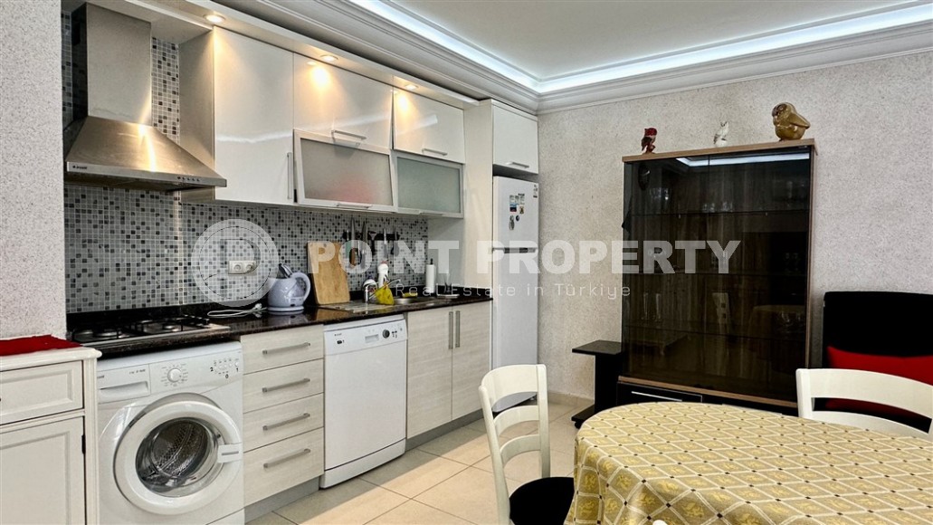 Небольшая уютная квартира в комплексе с бассейном всего в 50 метрах к морю-id-5068-фото-4