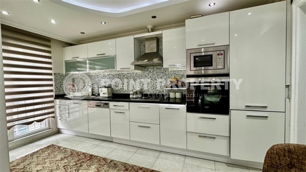 Spacious furnished apartment 450 meters from the sea, in the center of the modern area of Alanya - Mahmutlar-id-5070-photo-2