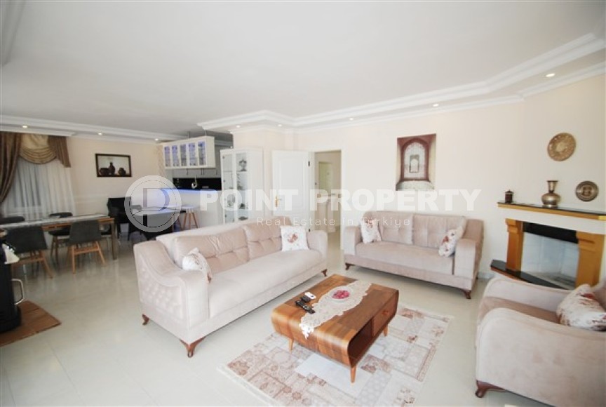 Двухэтажная вилла с собственным бассейном и садом в престижном районе Аланьи - Каргыджак-id-5072-фото-2