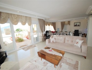 Two-storey villa with a private pool and garden in a prestigious area of Alanya - Kargicak-id-5072-photo-3