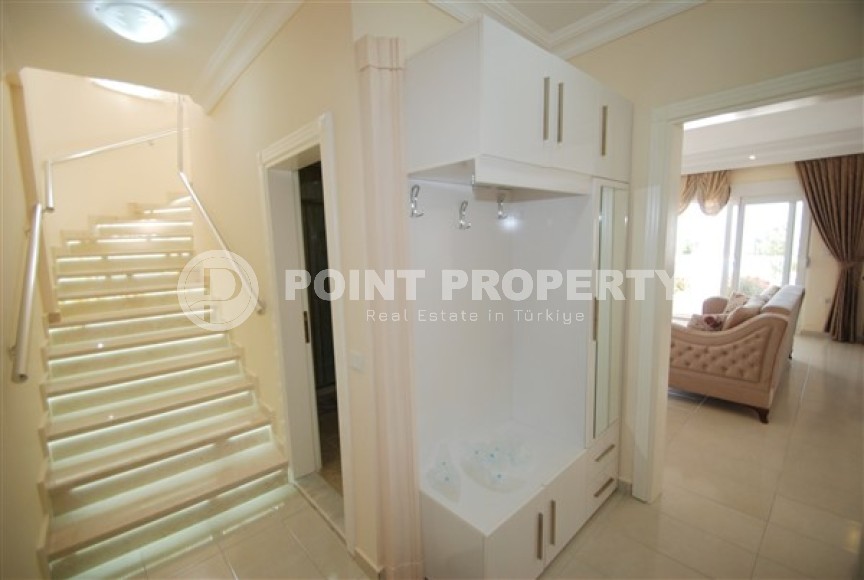 Двухэтажная вилла с собственным бассейном и садом в престижном районе Аланьи - Каргыджак-id-5072-фото-7