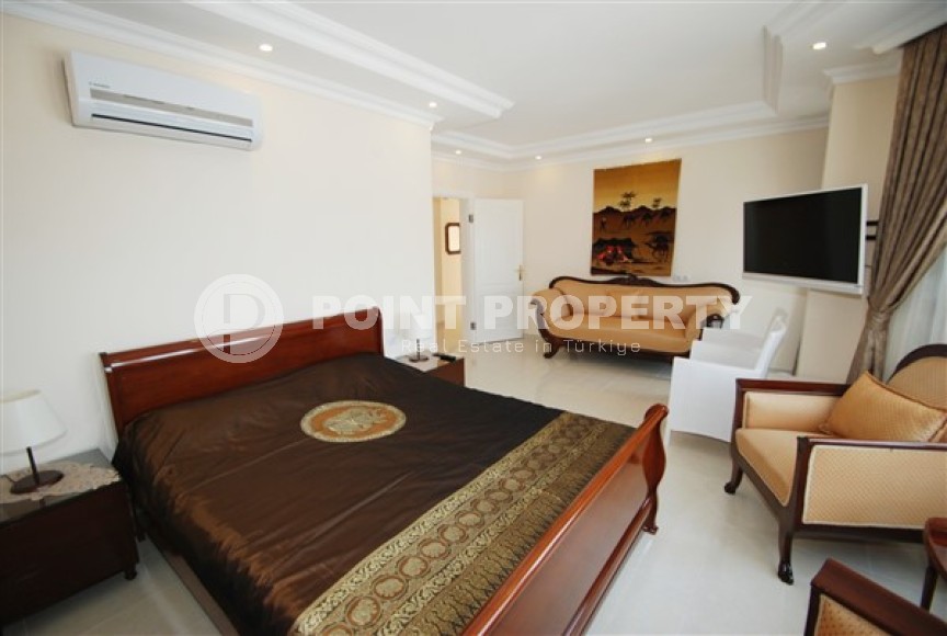 Двухэтажная вилла с собственным бассейном и садом в престижном районе Аланьи - Каргыджак-id-5072-фото-8