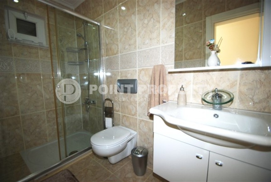 Двухэтажная вилла с собственным бассейном и садом в престижном районе Аланьи - Каргыджак-id-5072-фото-12