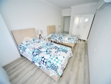 Просторная квартира с тремя спальными комнатами в 450 метрах от пляжа и набережной-id-5075-фото-3