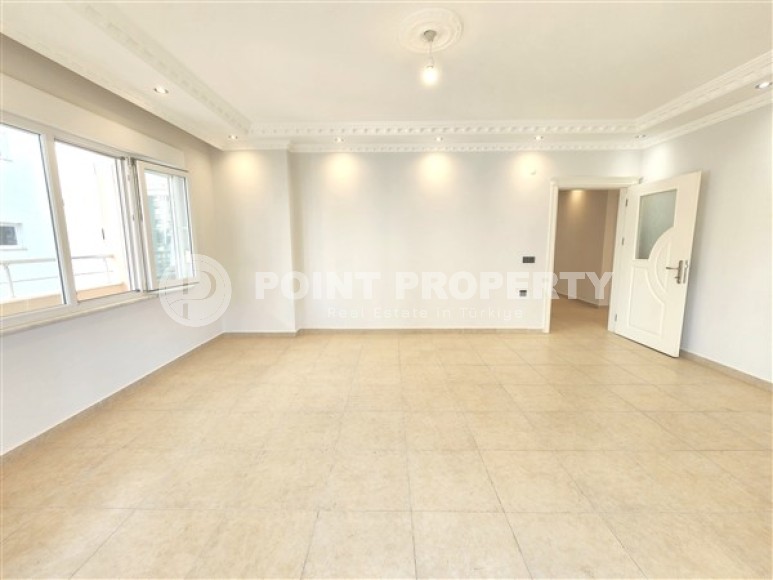 Bright apartment with three bedrooms, unfurnished, in the Mahmutlar area-id-5078-photo-3