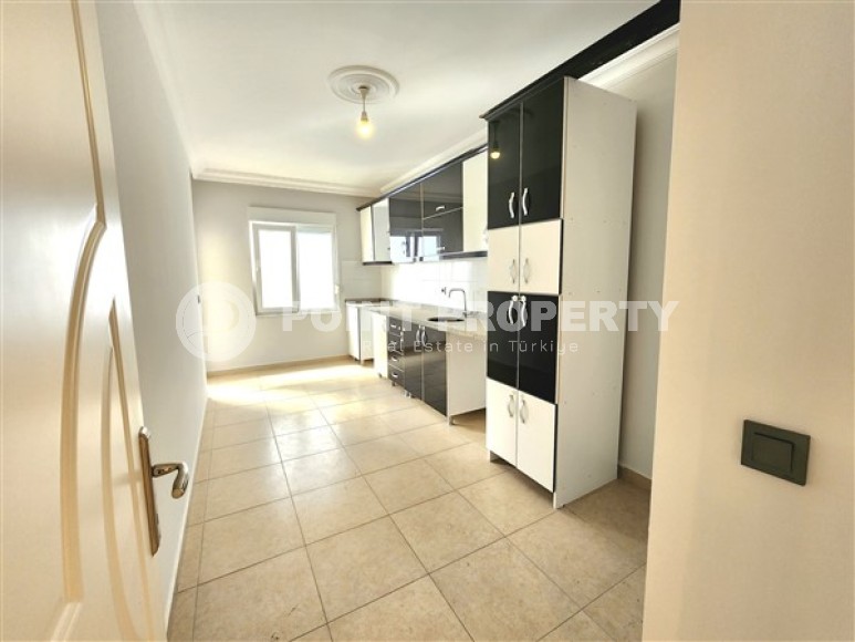 Bright apartment with three bedrooms, unfurnished, in the Mahmutlar area-id-5078-photo-5