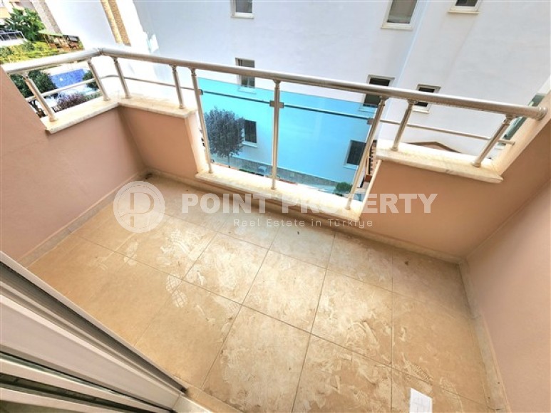 Bright apartment with three bedrooms, unfurnished, in the Mahmutlar area-id-5078-photo-13