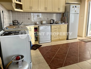 Уютные меблированные апартаменты с двумя спальными комнатами и отдельной кухней, в районе Тосмур-id-5081-фото-2