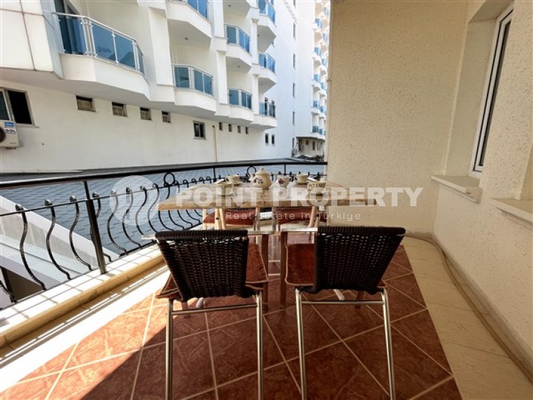 Уютные меблированные апартаменты с двумя спальными комнатами и отдельной кухней, в районе Тосмур-id-5081-фото-9