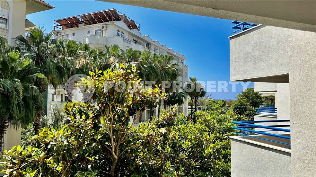 Компактная меблированная квартира на самом берегу моря в центре Аланьи-id-5088-фото-10