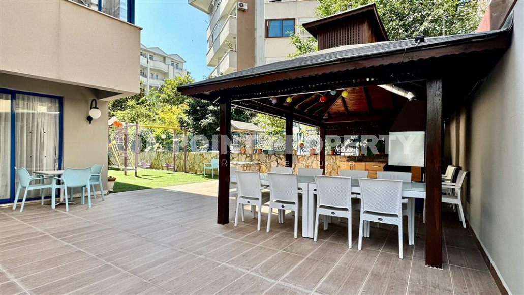 Компактная меблированная квартира на самом берегу моря в центре Аланьи-id-5088-фото-13